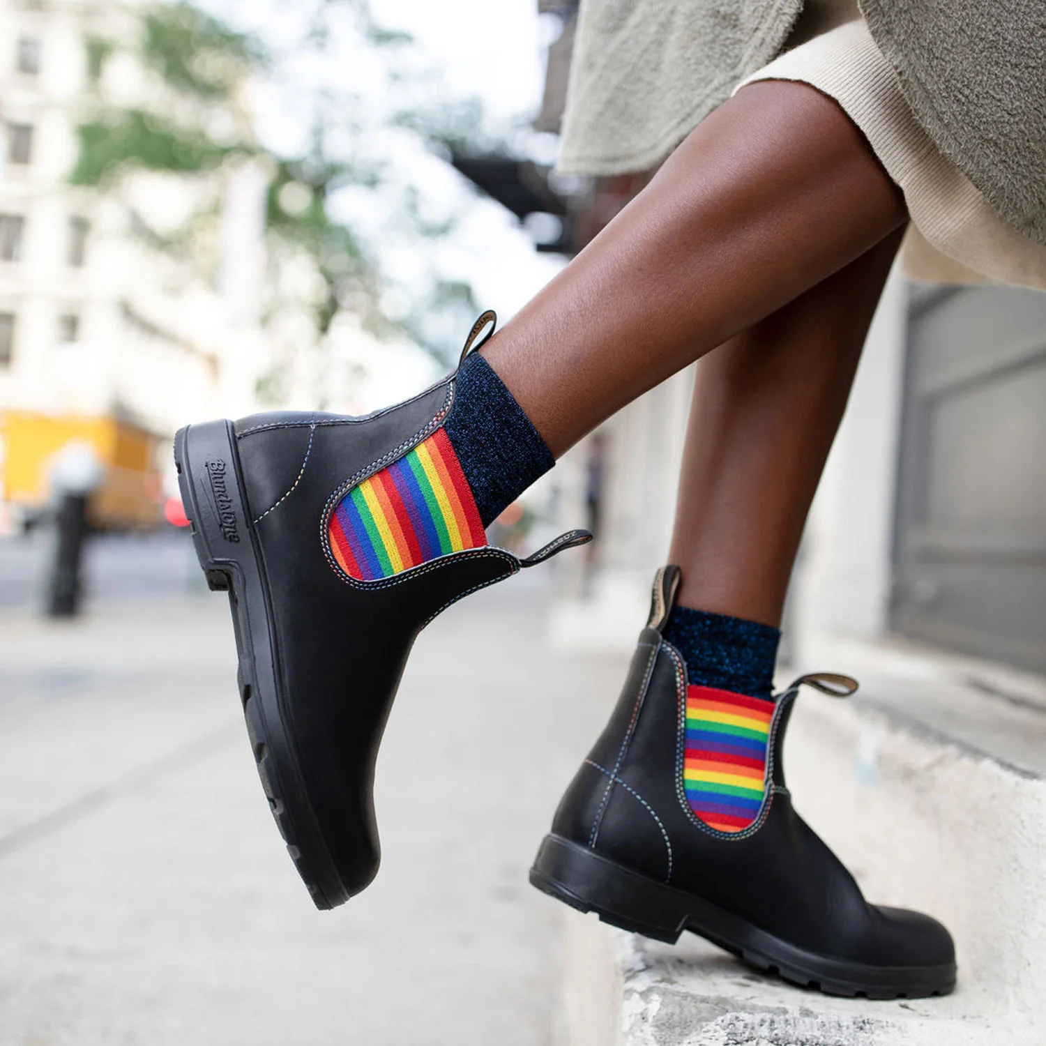 Blundstone 2105 Originals Black with Rainbow Elastic and Contrast Stitching - Image 8