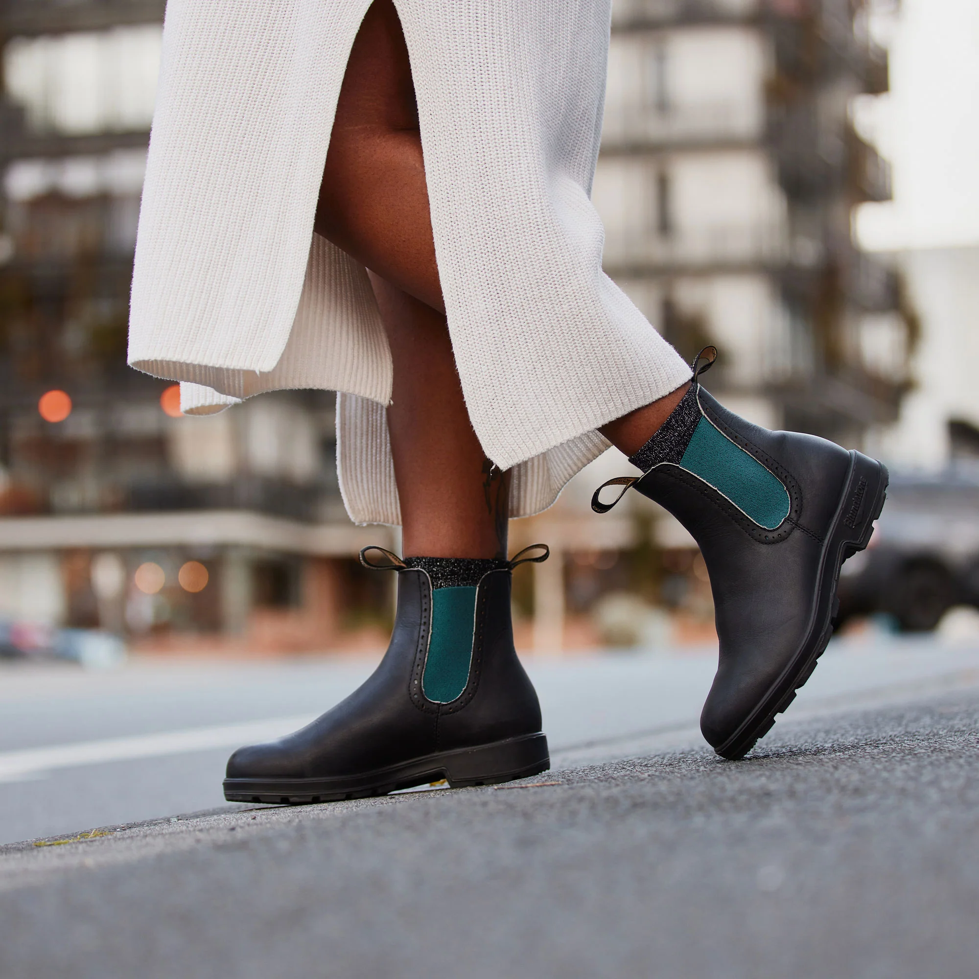 Blundstone 2320 Originals Women's High Top Black with Green Elastic - Image 5